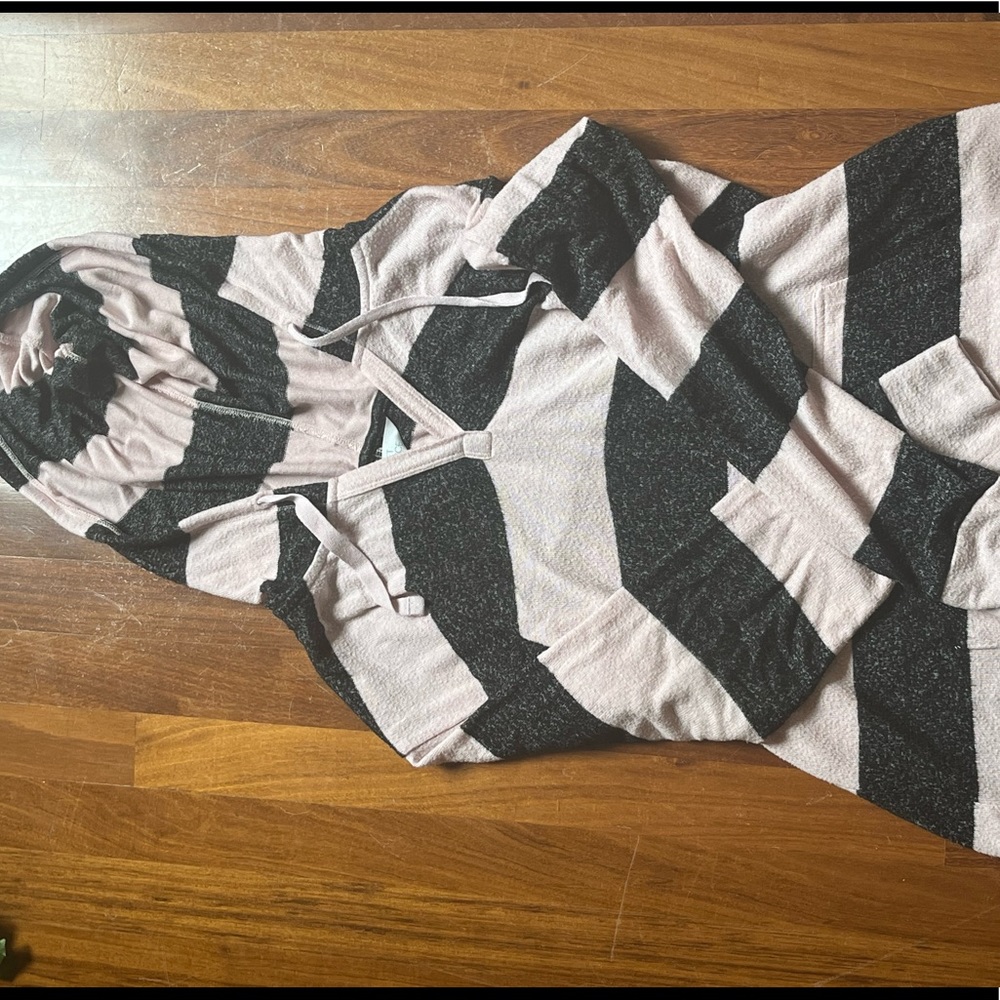 pink and black strip sweatshirt